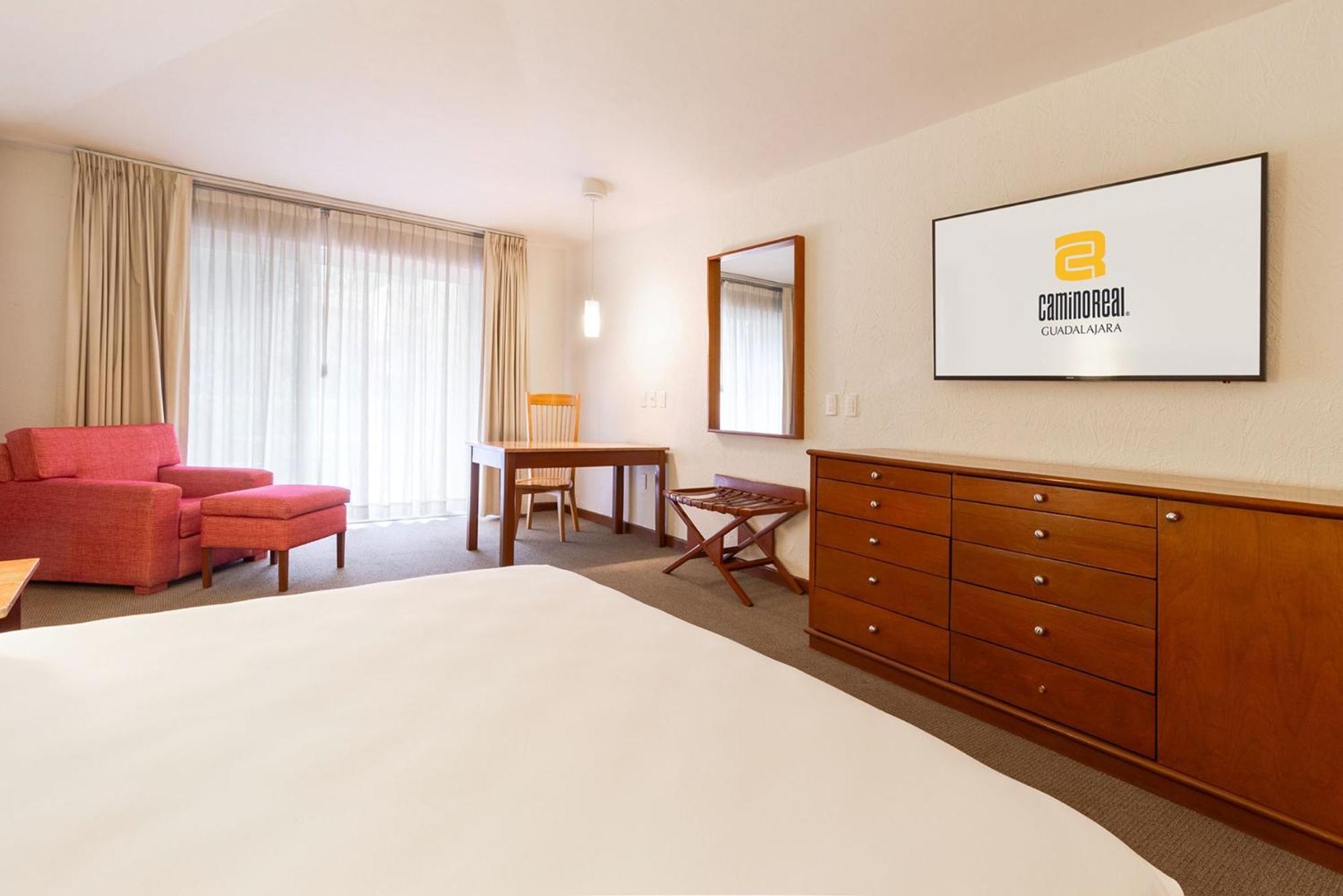 ホテル カミノ レアル グアダラハラ サポパン エクステリア 写真 A room at the hotel