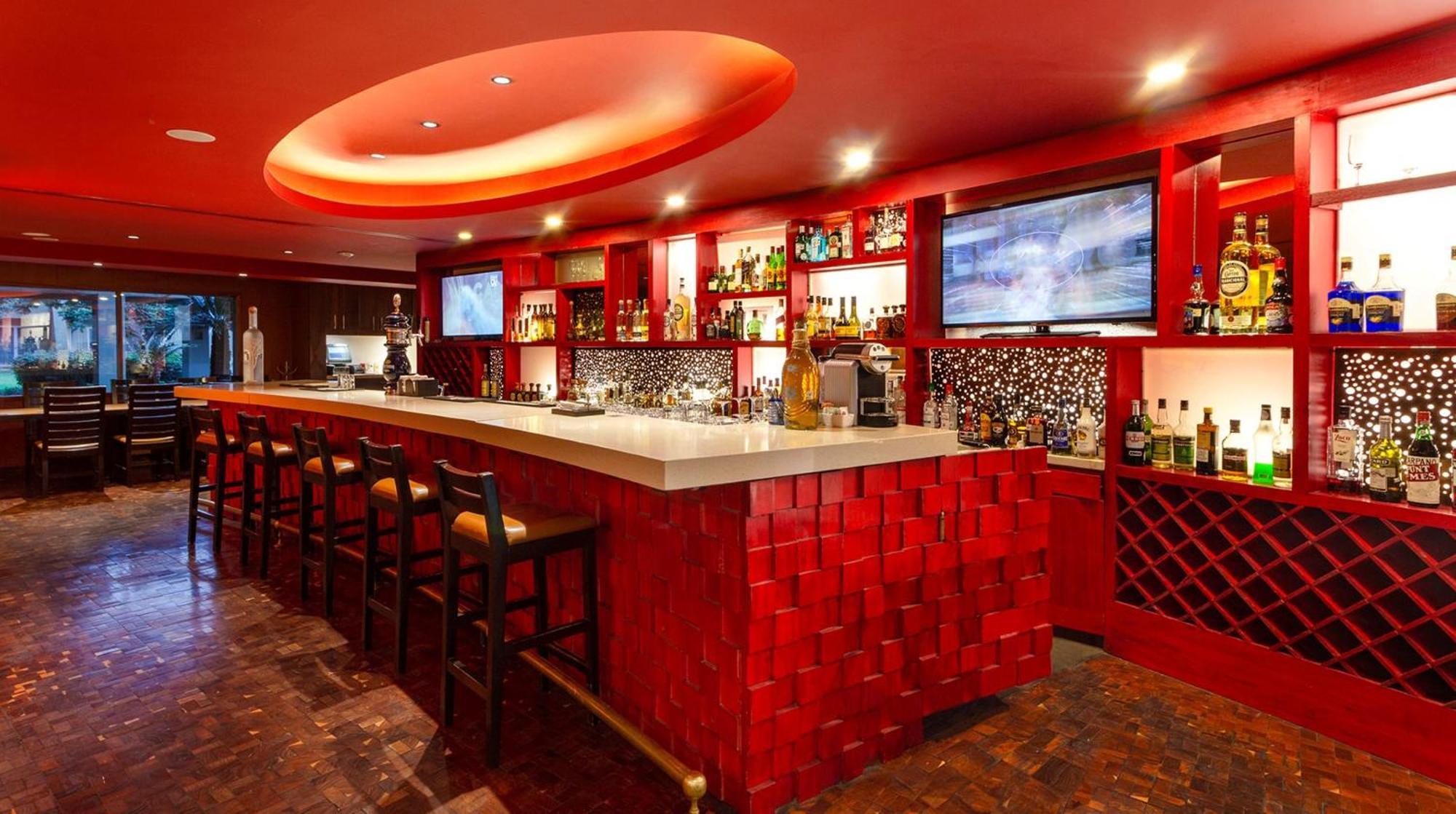 ホテル カミノ レアル グアダラハラ サポパン エクステリア 写真 The bar at the 1919 Restaurant